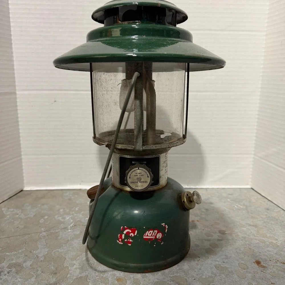 Vintage Coleman 228H Lantern Big Hat Double Mantle Green Gas 8/73 Made in USA